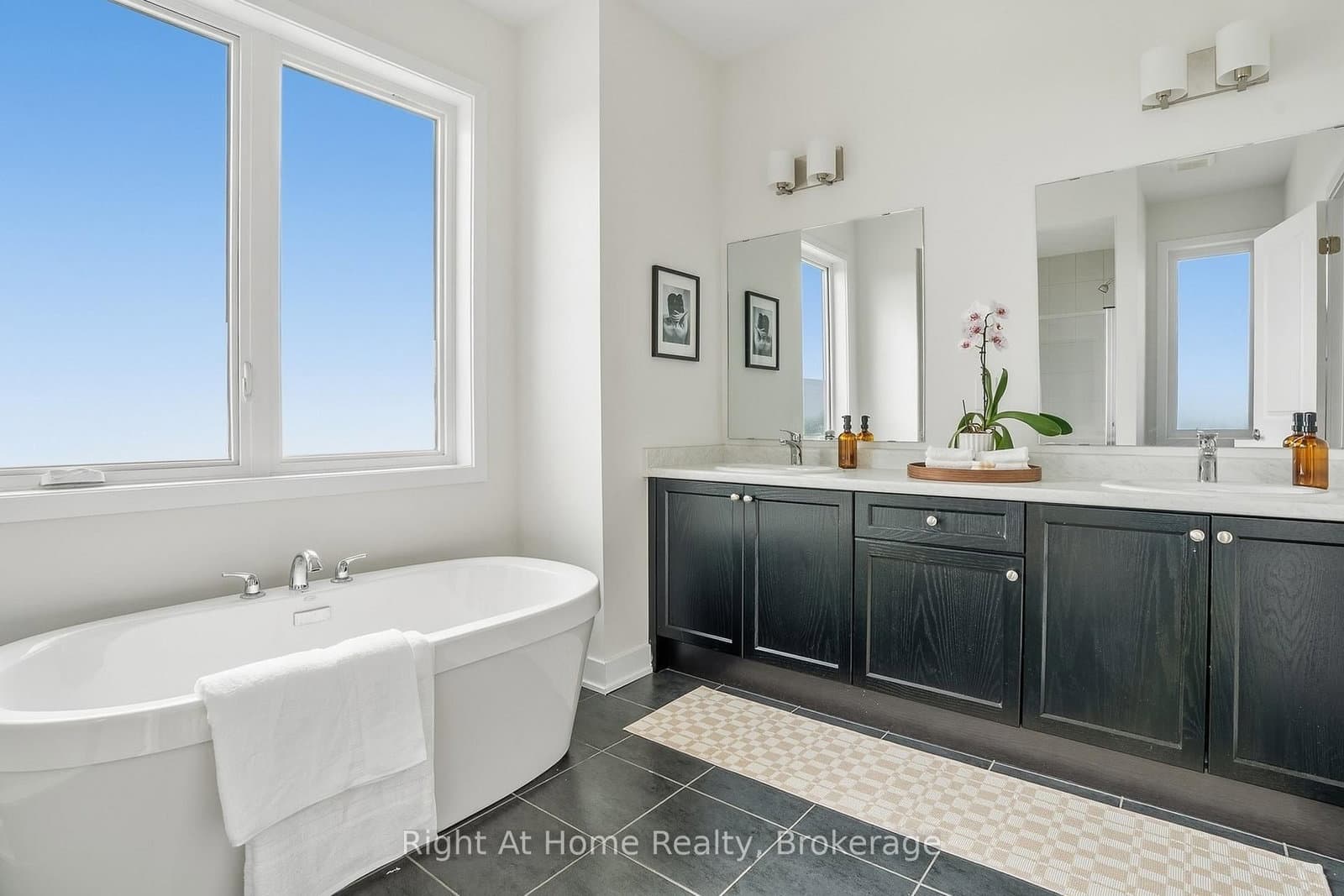 2324 Verne Bowen Street thumbnail 24