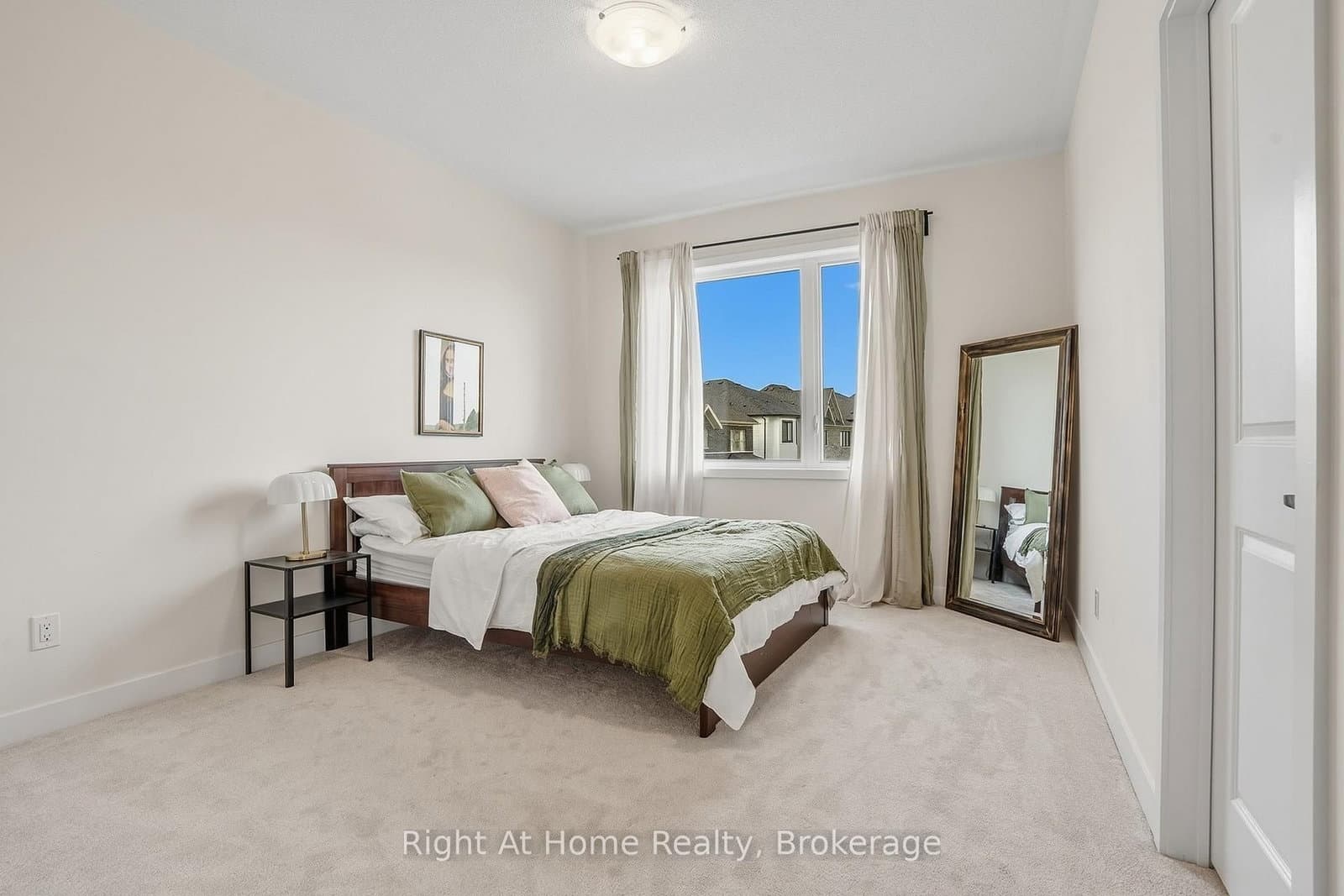 2324 Verne Bowen Street thumbnail 32