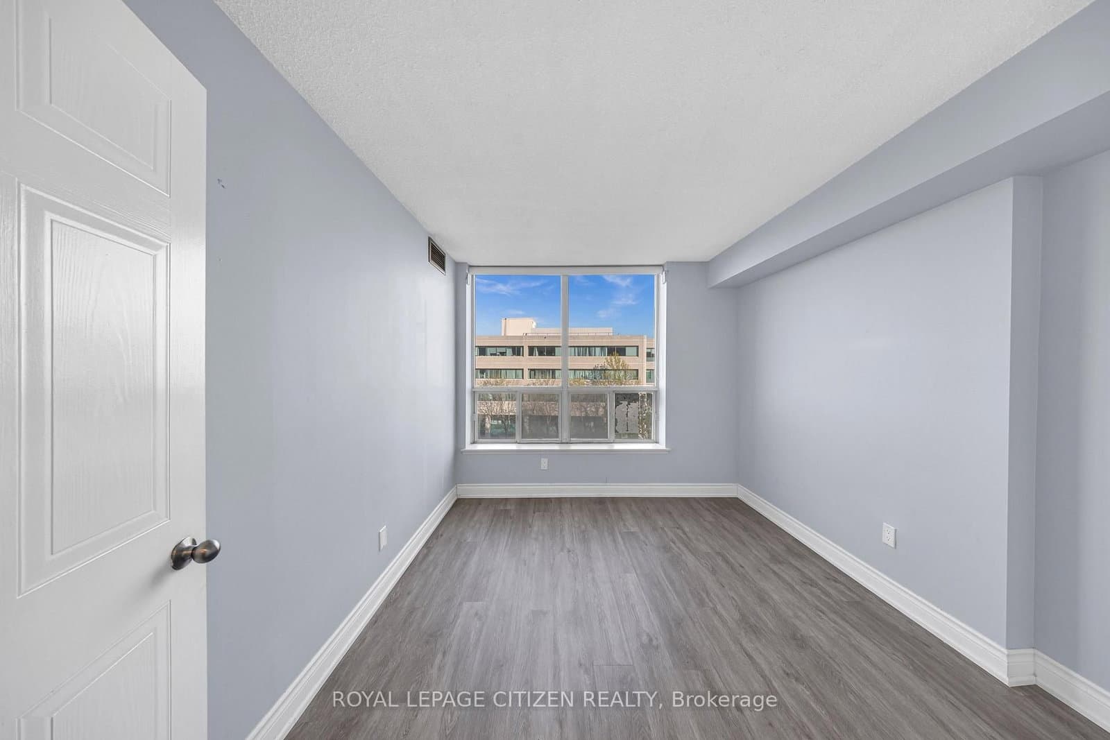 410 McLevin Avenue, Unit 509 thumbnail 26