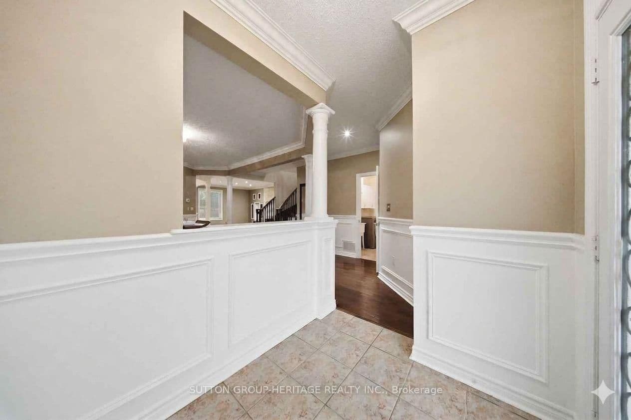 16 Shrewsbury Drive thumbnail 3