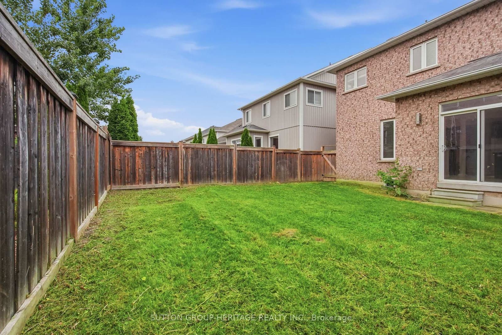16 Shrewsbury Drive thumbnail 38