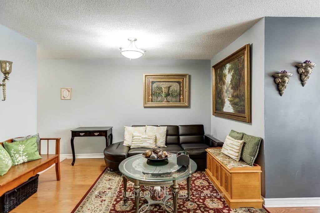 68 Corporate Drive, Unit 526 thumbnail 7