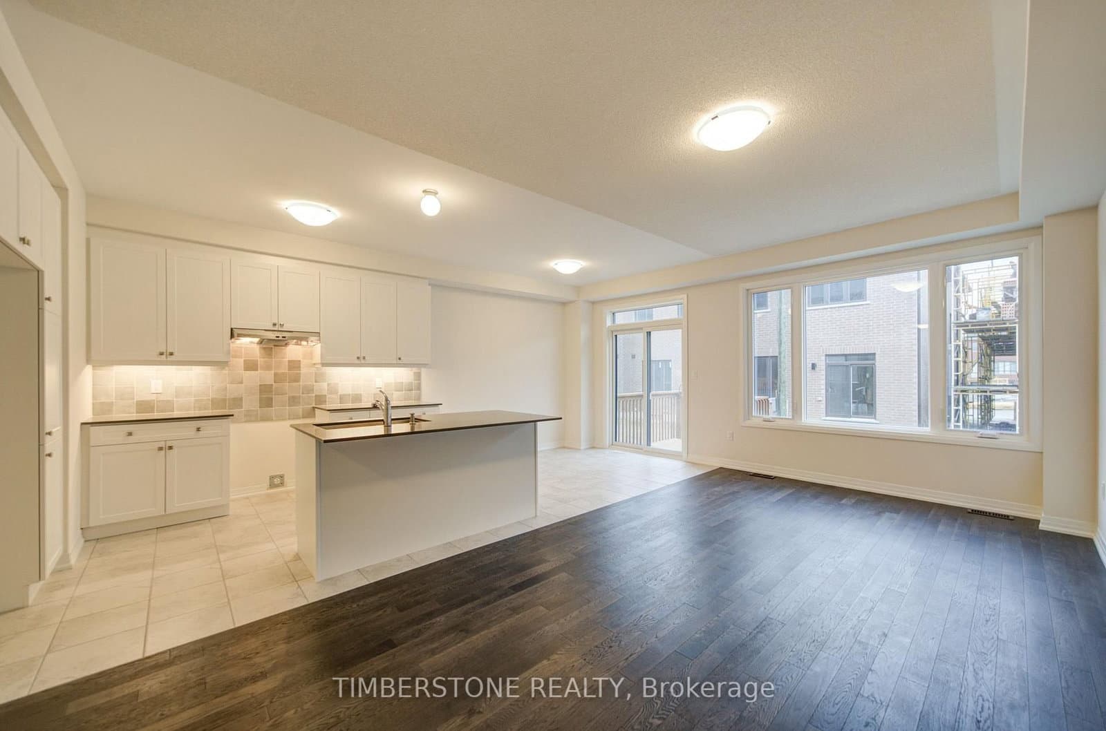 3322 Sandalwood Road thumbnail 12