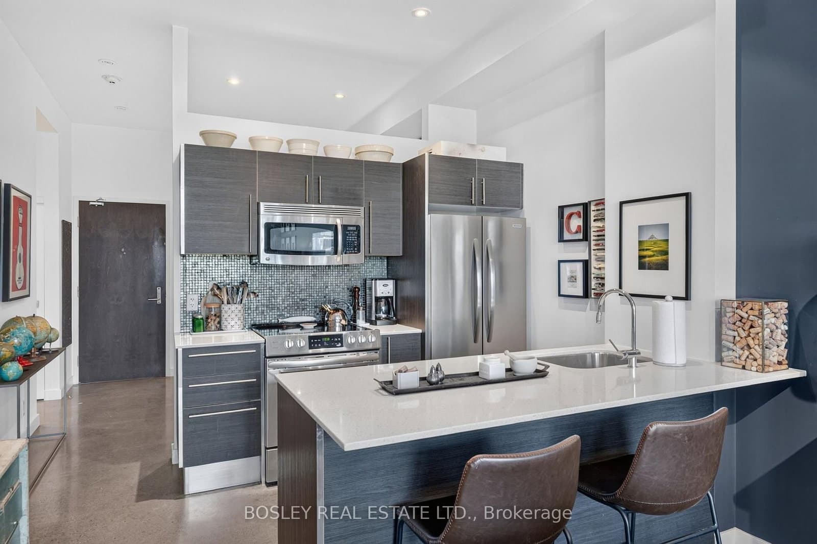 625 Queen Street E, Unit 505 thumbnail 2