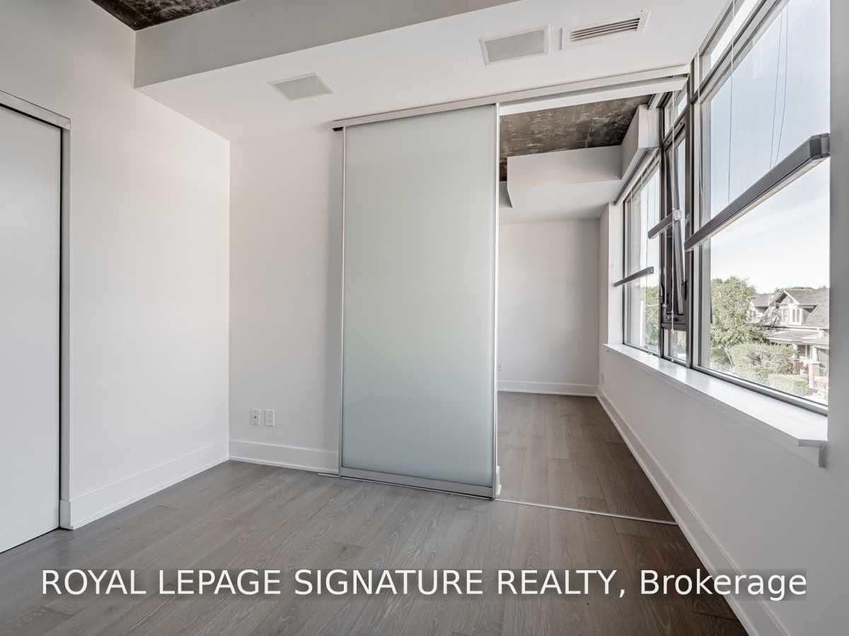 630 Queen Street E, Unit 212 thumbnail 11