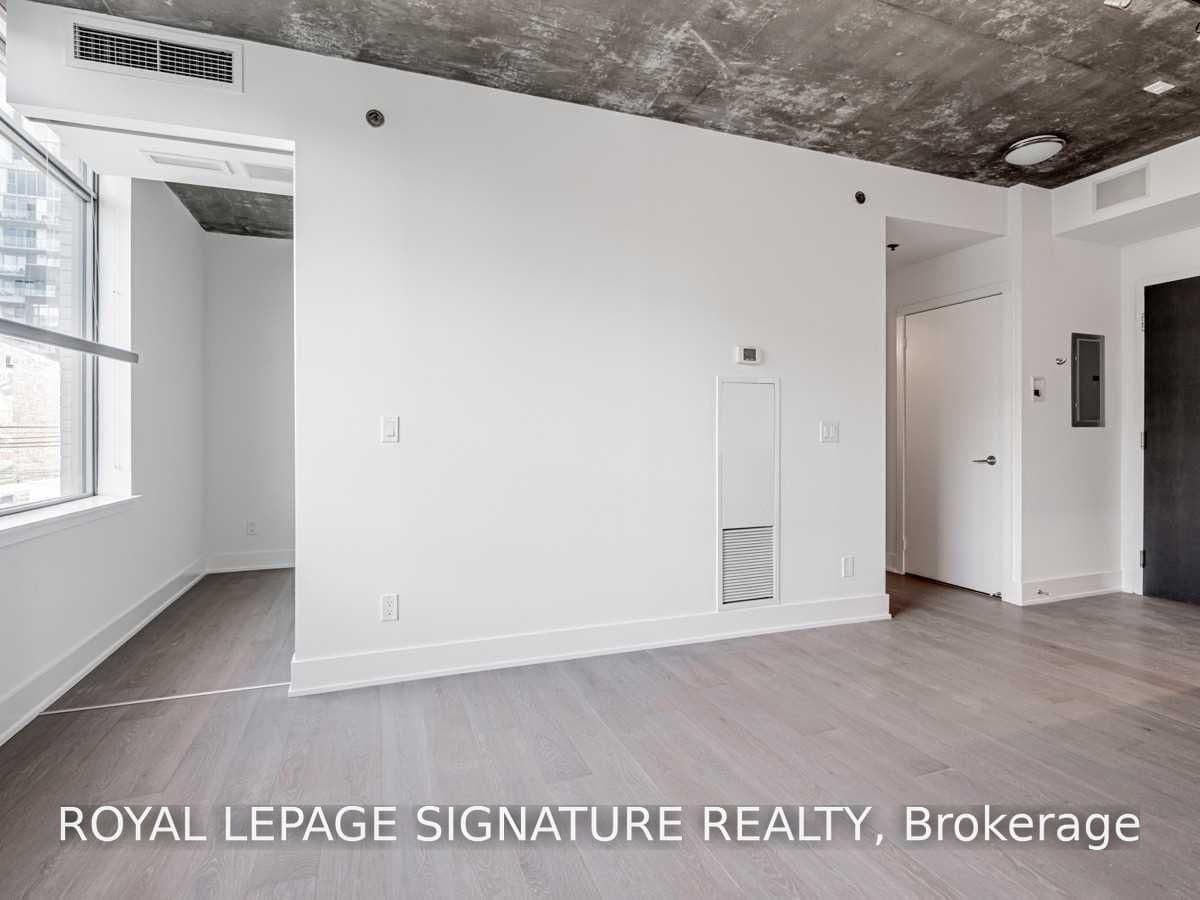 630 Queen Street E, Unit 212 thumbnail 8