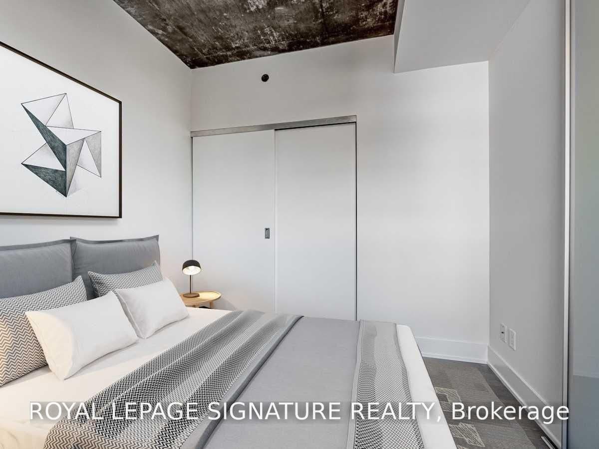 630 Queen Street E, Unit 212 thumbnail 9