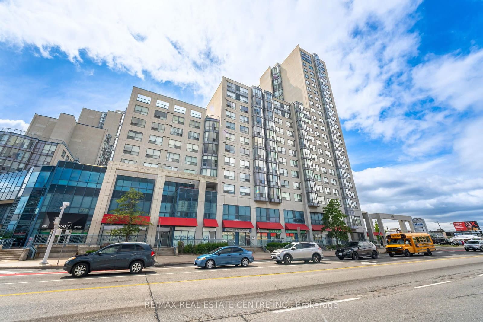#718 - 1470 Midland Avenue