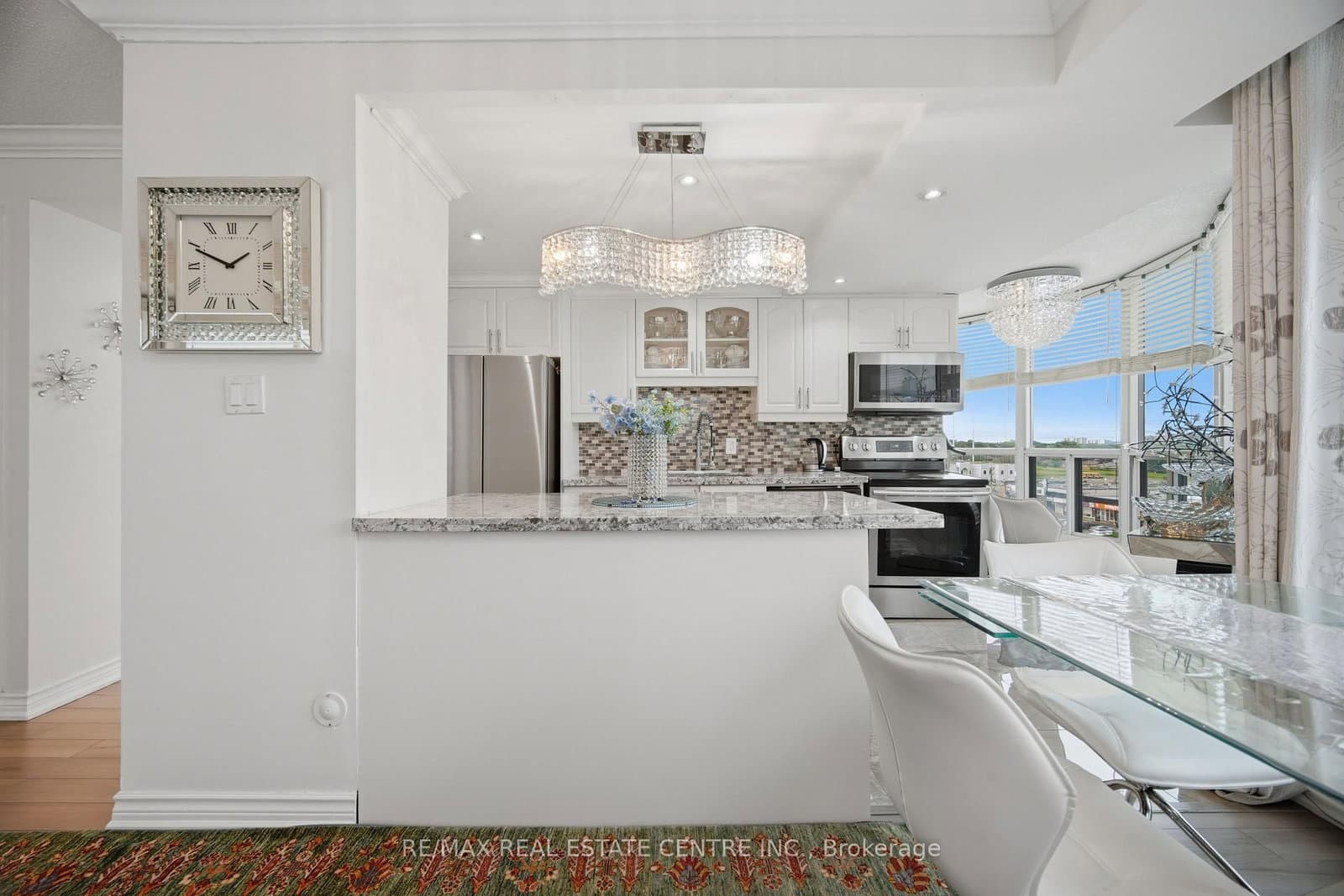 1470 Midland Avenue, Unit 718 thumbnail 14