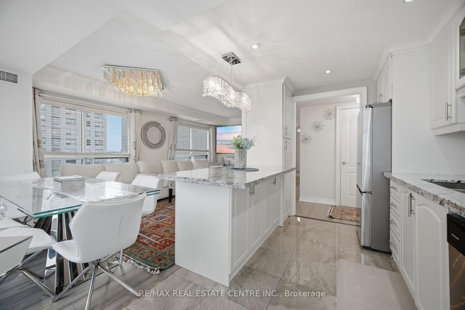 1470 Midland Avenue, Unit 718 thumbnail 17