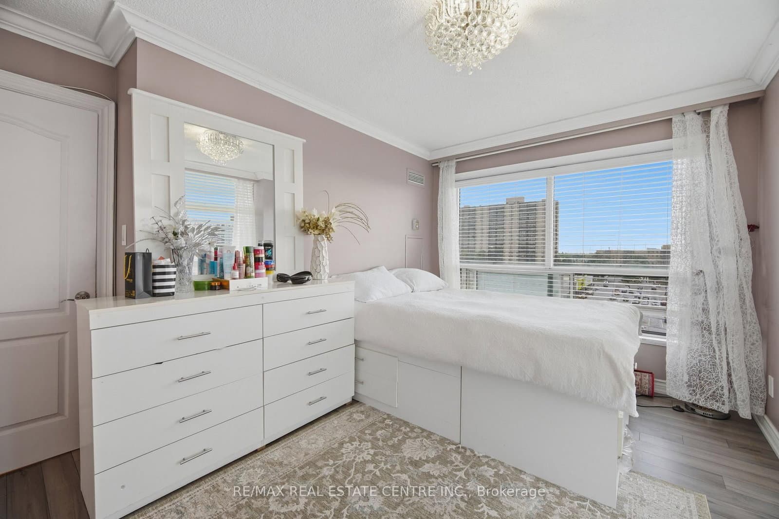 1470 Midland Avenue, Unit 718 thumbnail 22