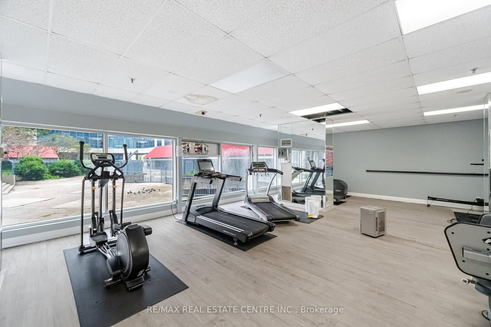 1470 Midland Avenue, Unit 718 thumbnail 33