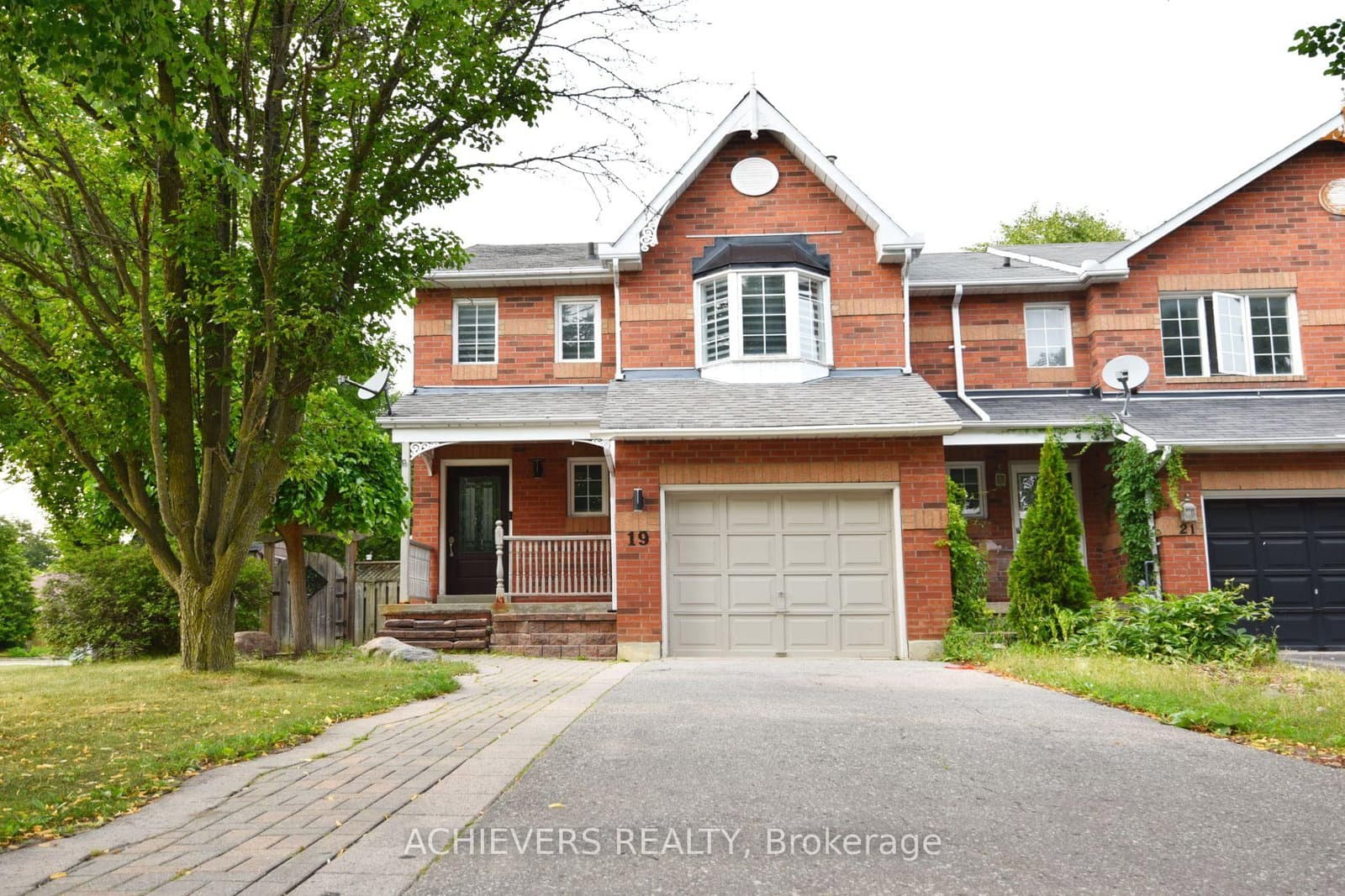 19 Mccullock Crescent - Image 1