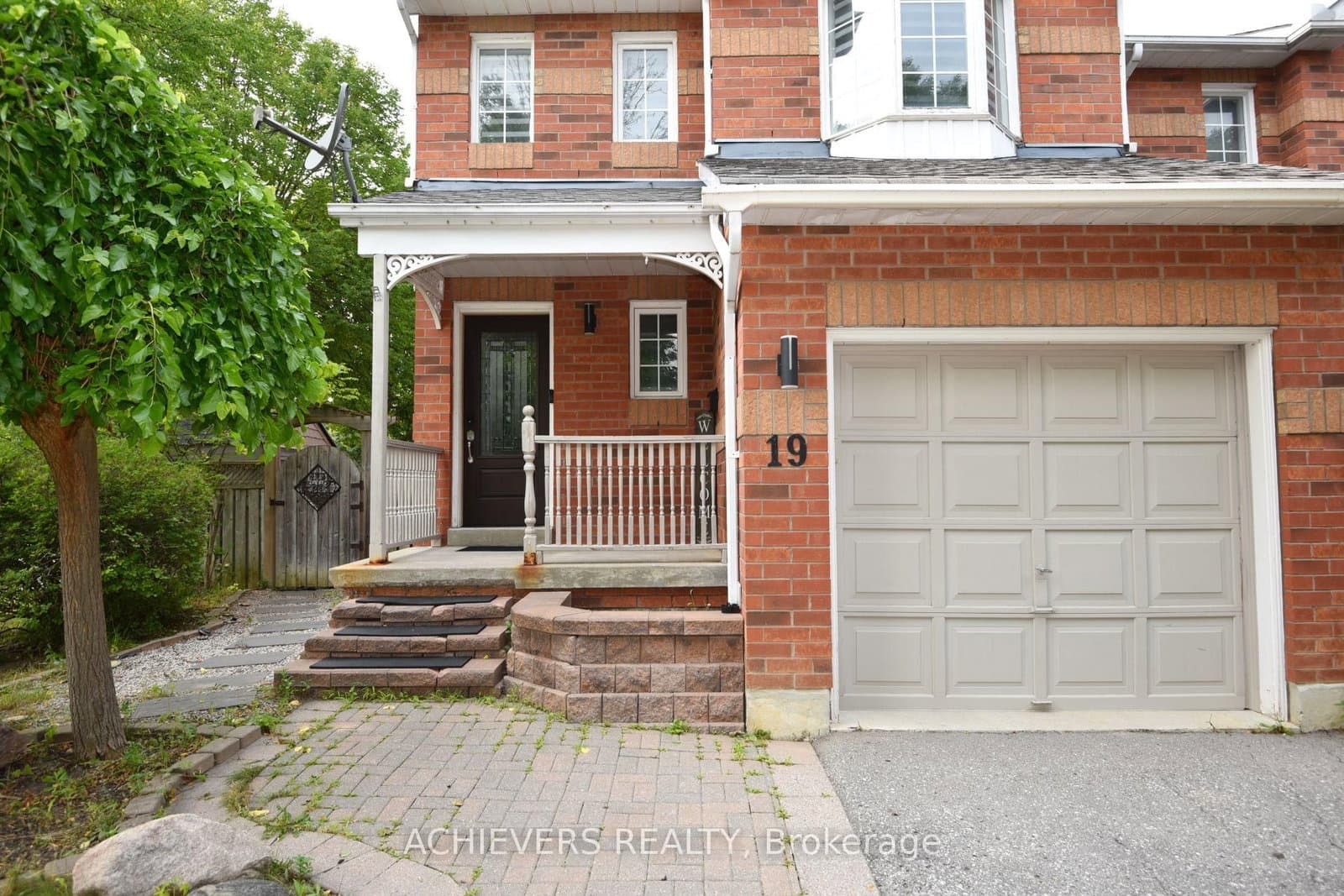 19 Mccullock Crescent thumbnail 2