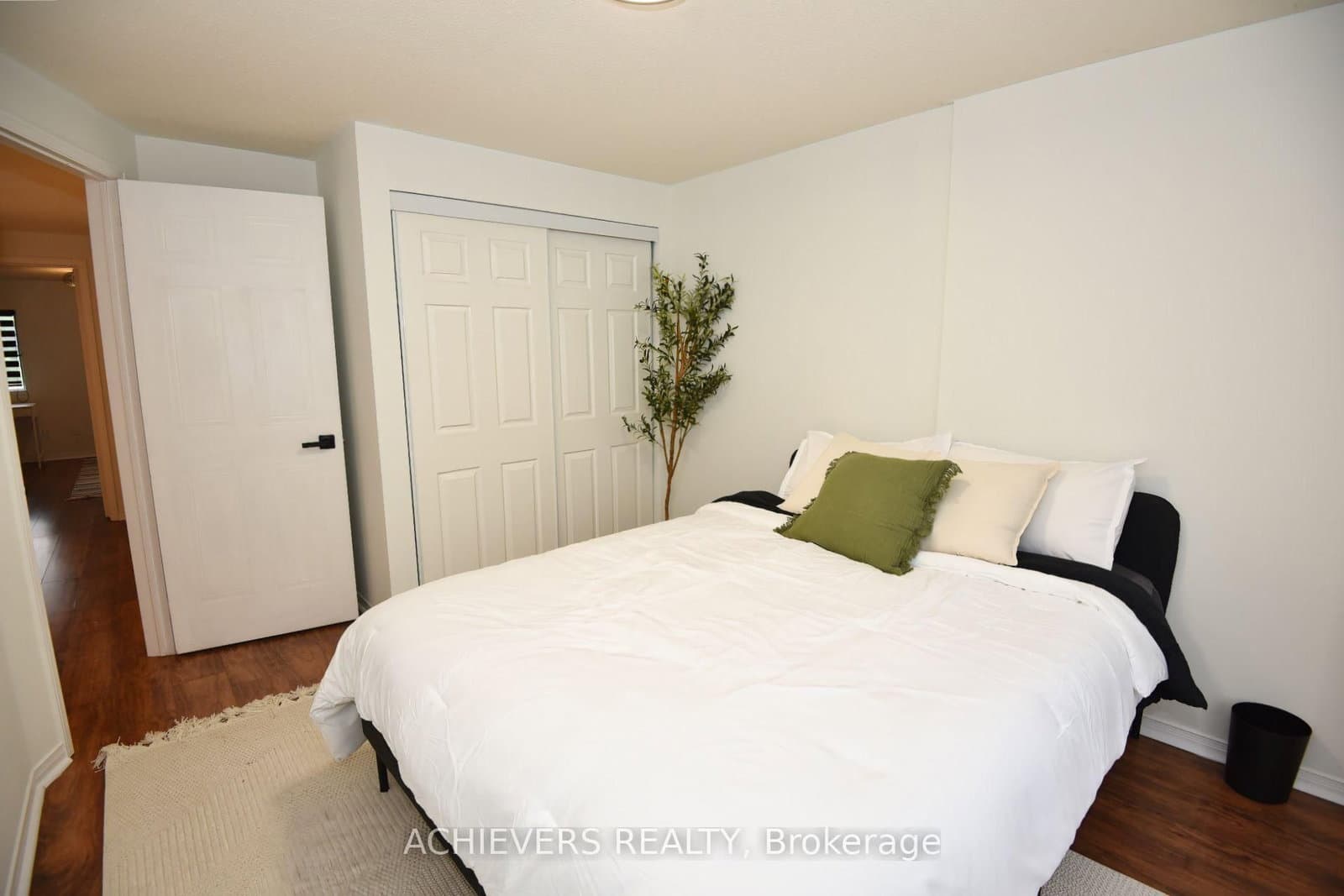 19 Mccullock Crescent thumbnail 35
