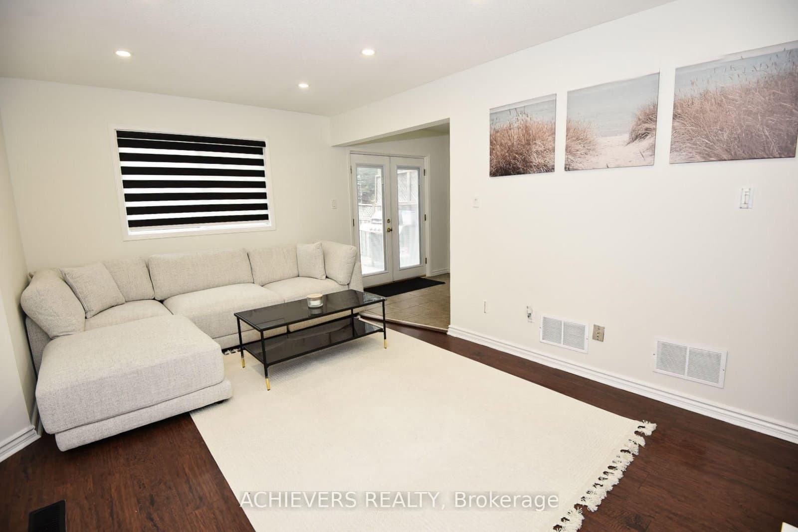 19 Mccullock Crescent thumbnail 6