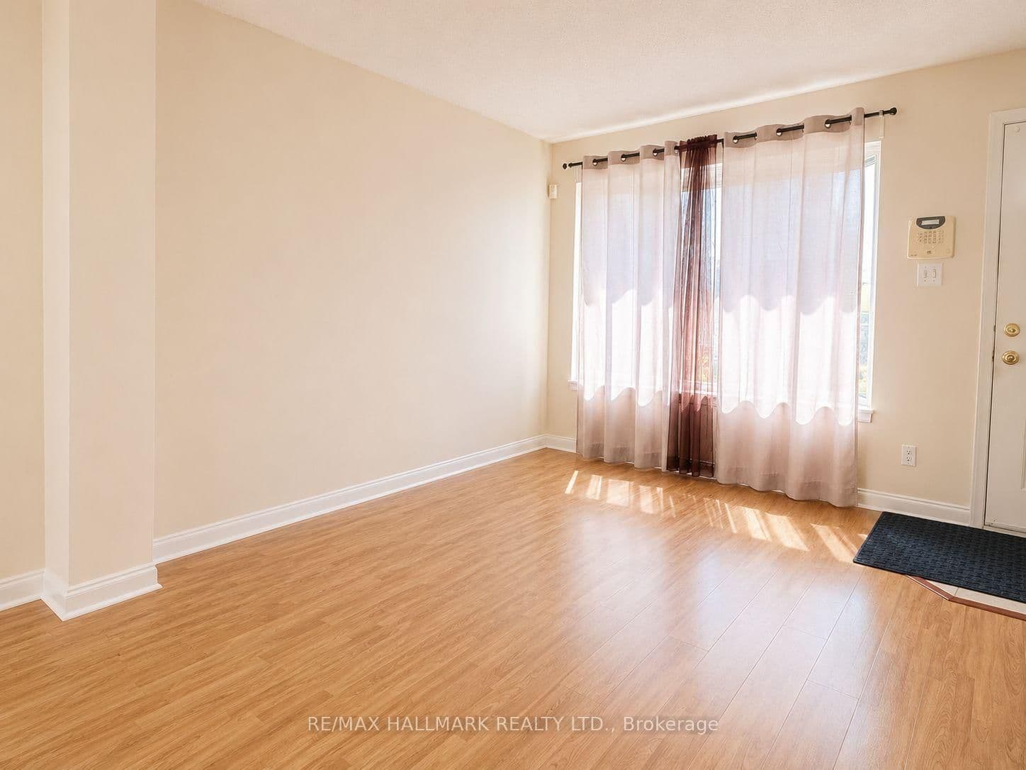 740 Kennedy Road, Unit 31 thumbnail 3