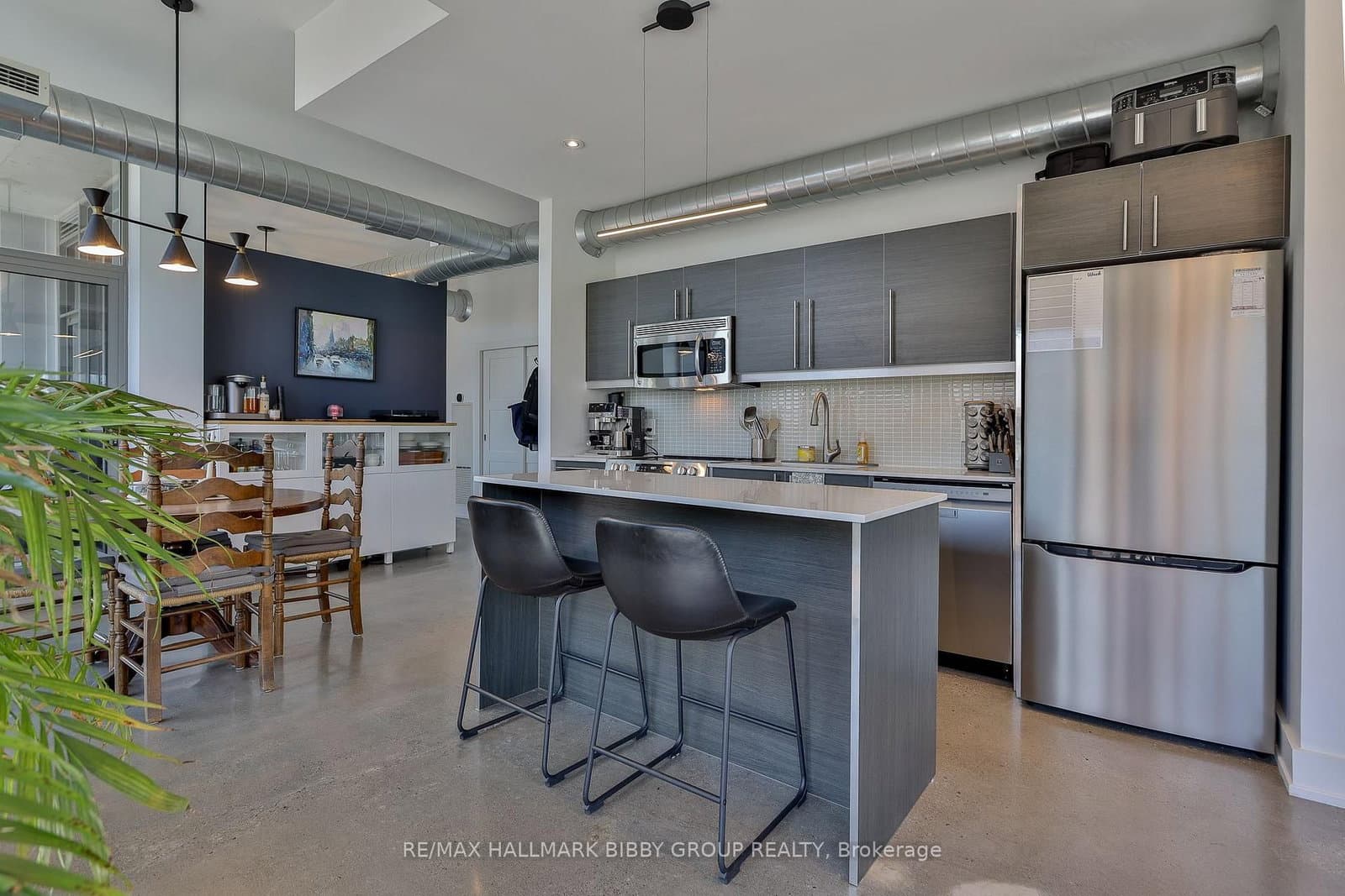 625 Queen Street E, Unit 409 thumbnail 11