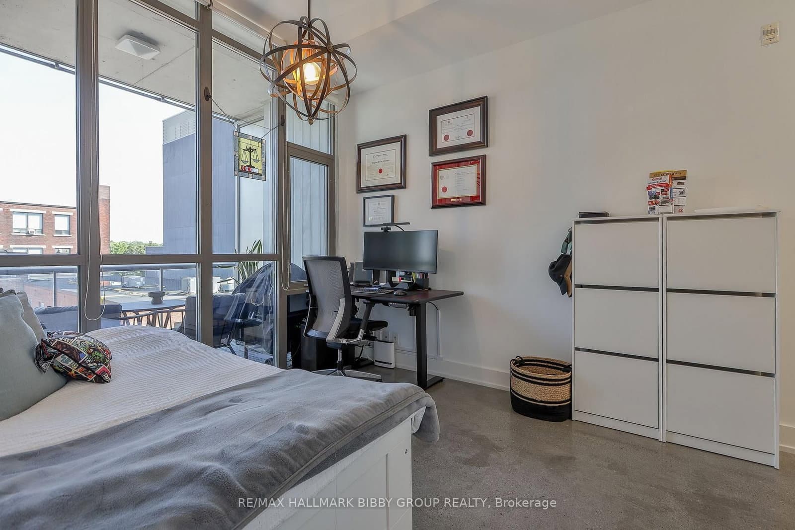 625 Queen Street E, Unit 409 thumbnail 19