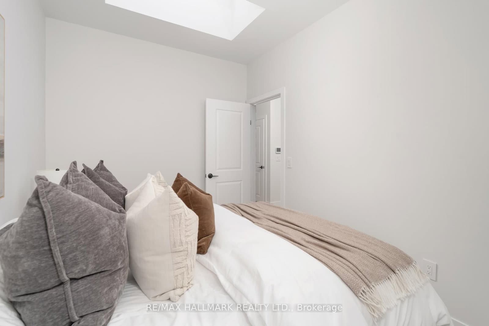 167 Sammon Avenue thumbnail 28