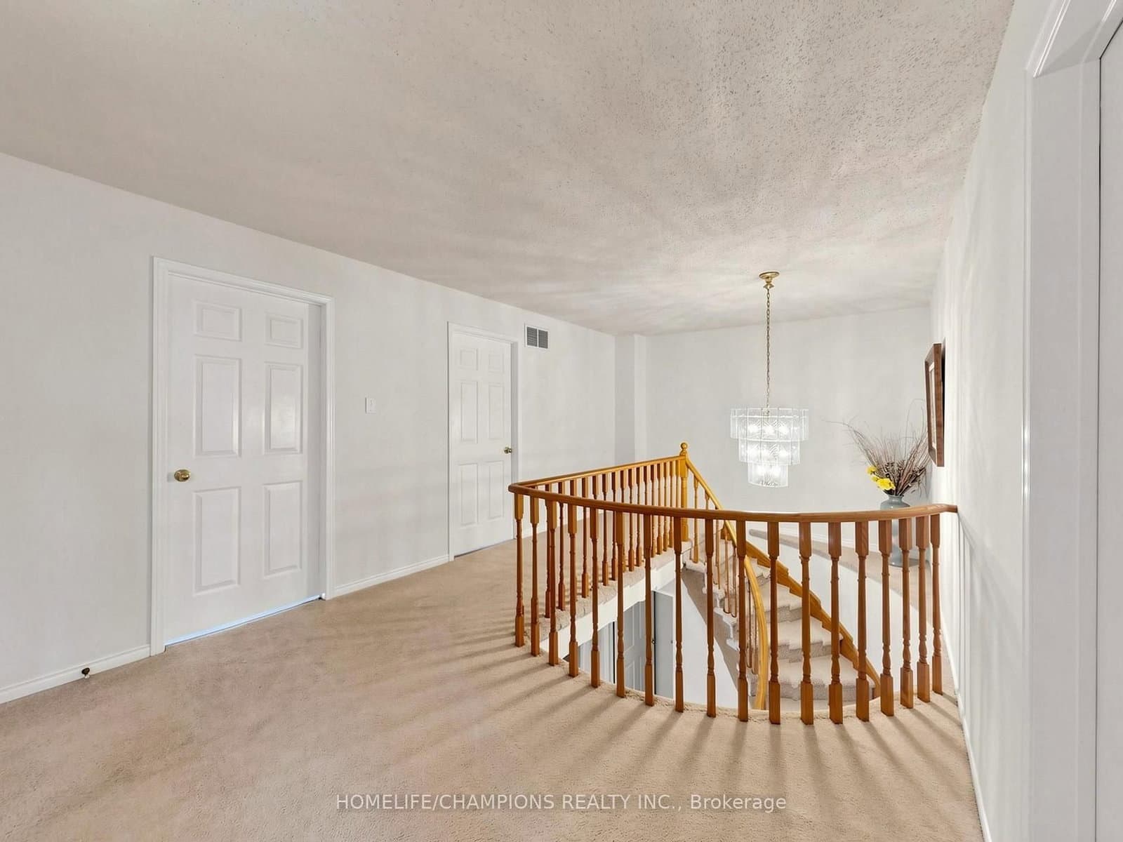 1622 Sandhurst Crescent thumbnail 22