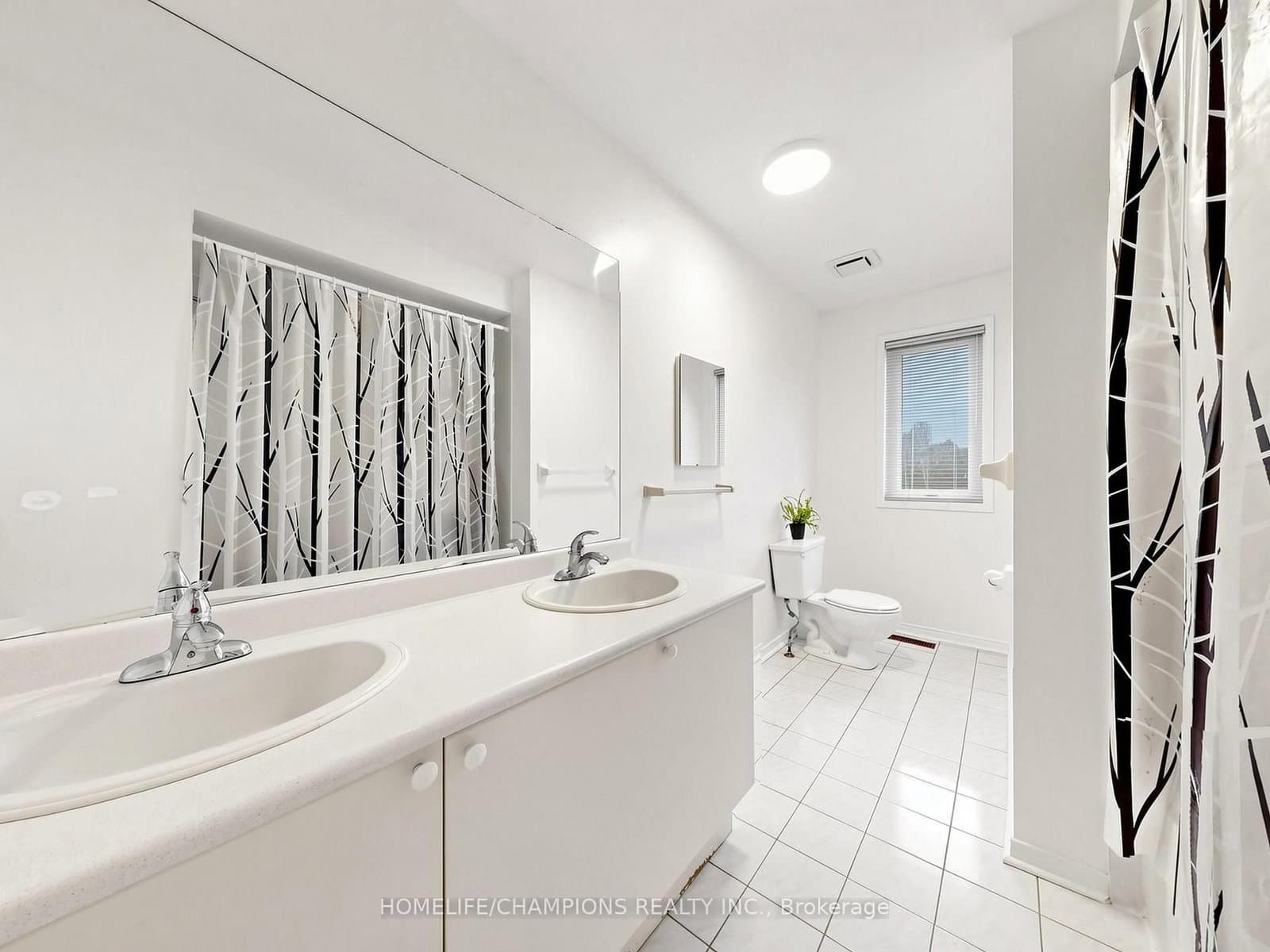 1622 Sandhurst Crescent thumbnail 35