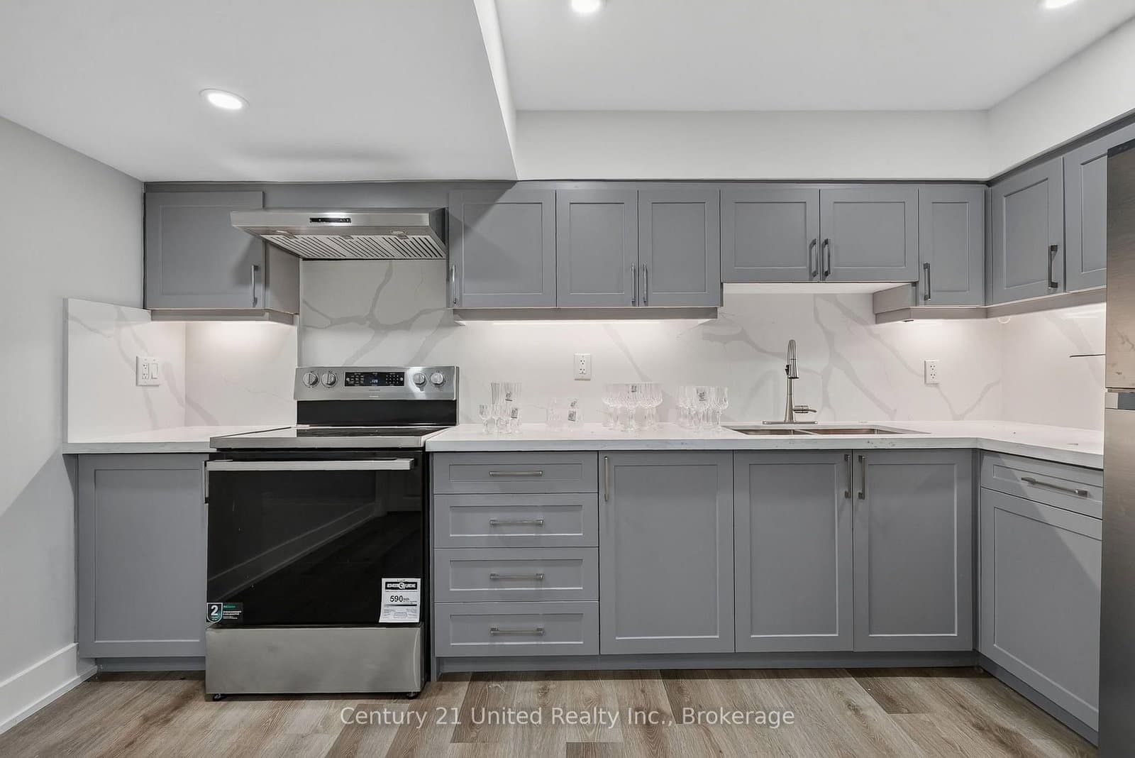 1040 Suddard Avenue, Unit 2 (lower level) thumbnail 16