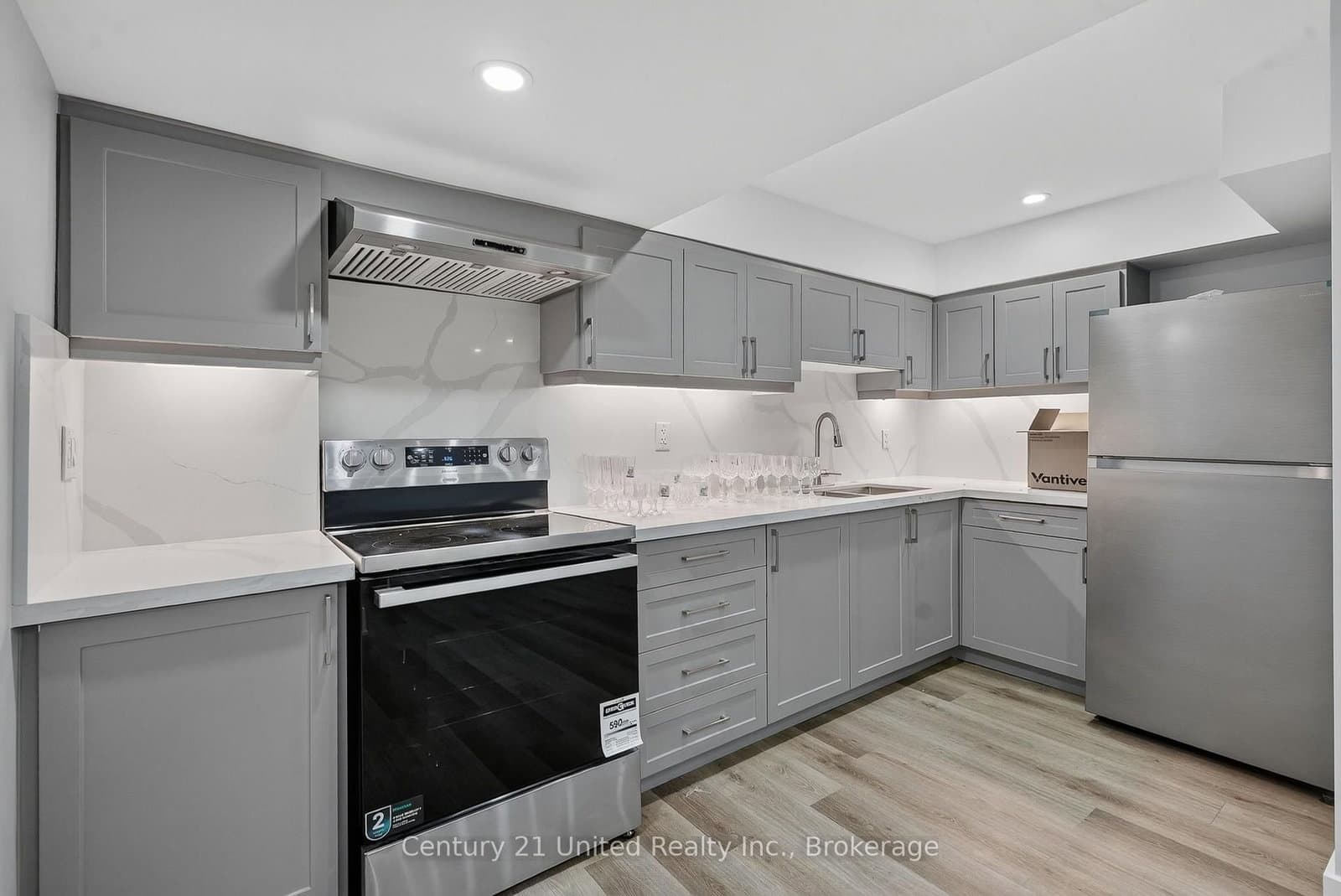 1040 Suddard Avenue, Unit 2 (lower level) thumbnail 17
