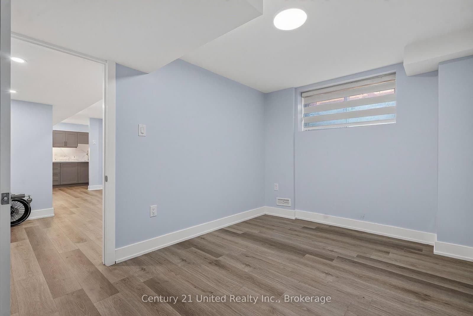 1040 Suddard Avenue, Unit 2 (lower level) thumbnail 25