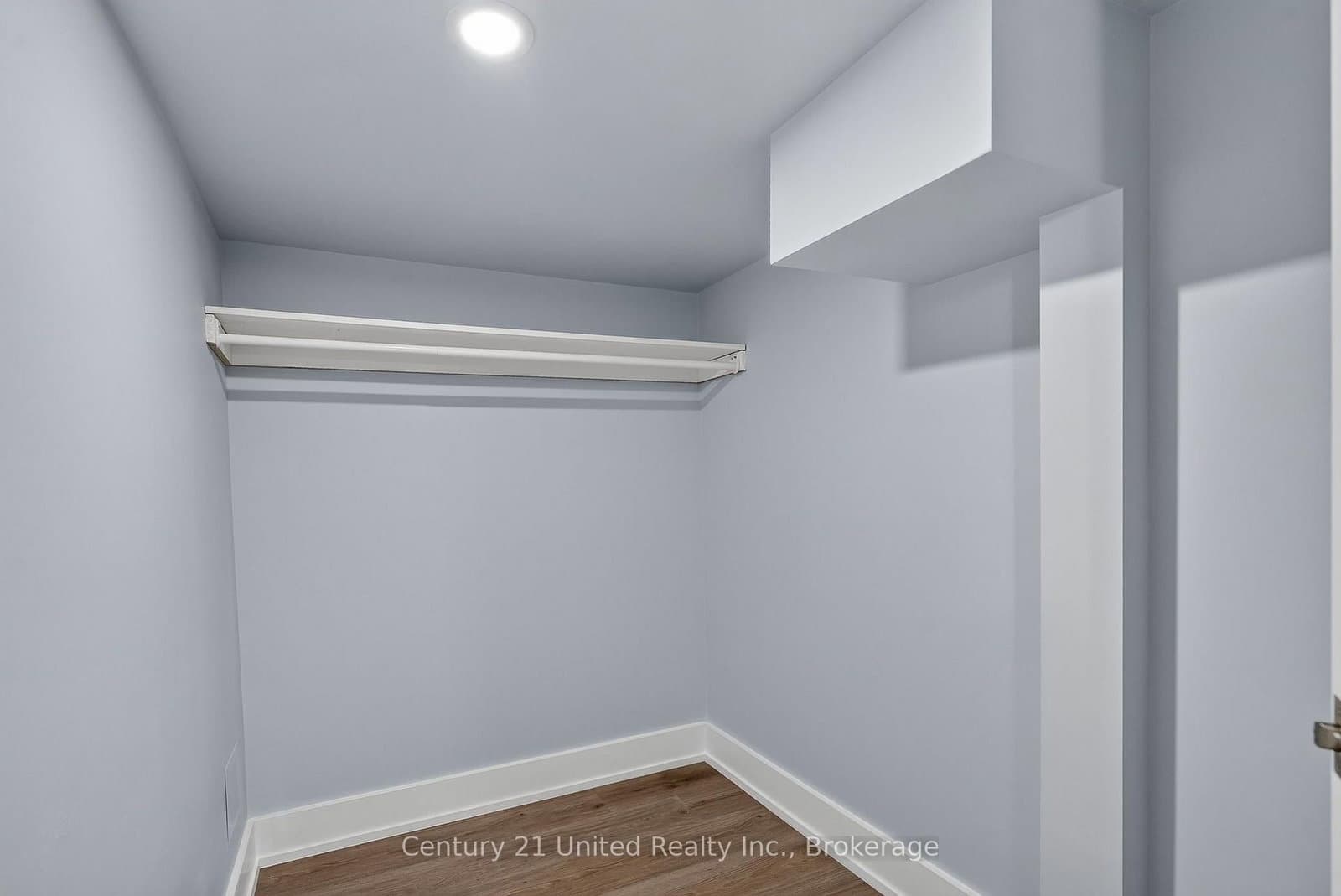 1040 Suddard Avenue, Unit 2 (lower level) thumbnail 28