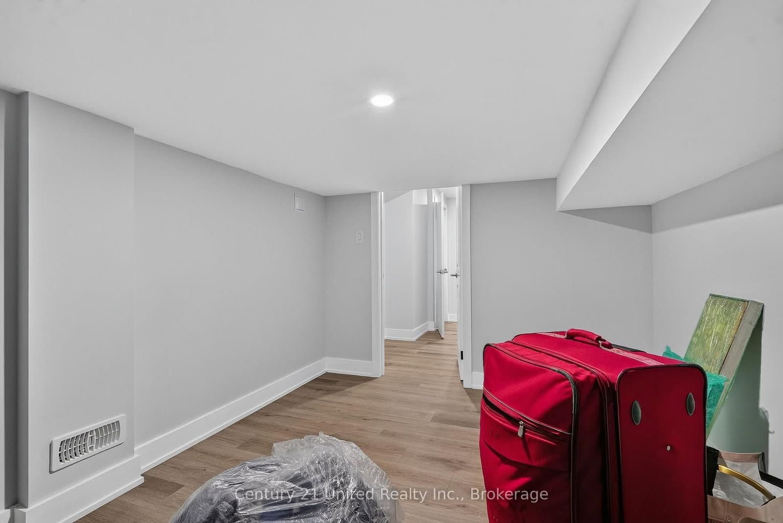 1040 Suddard Avenue, Unit 2 (lower level) thumbnail 29