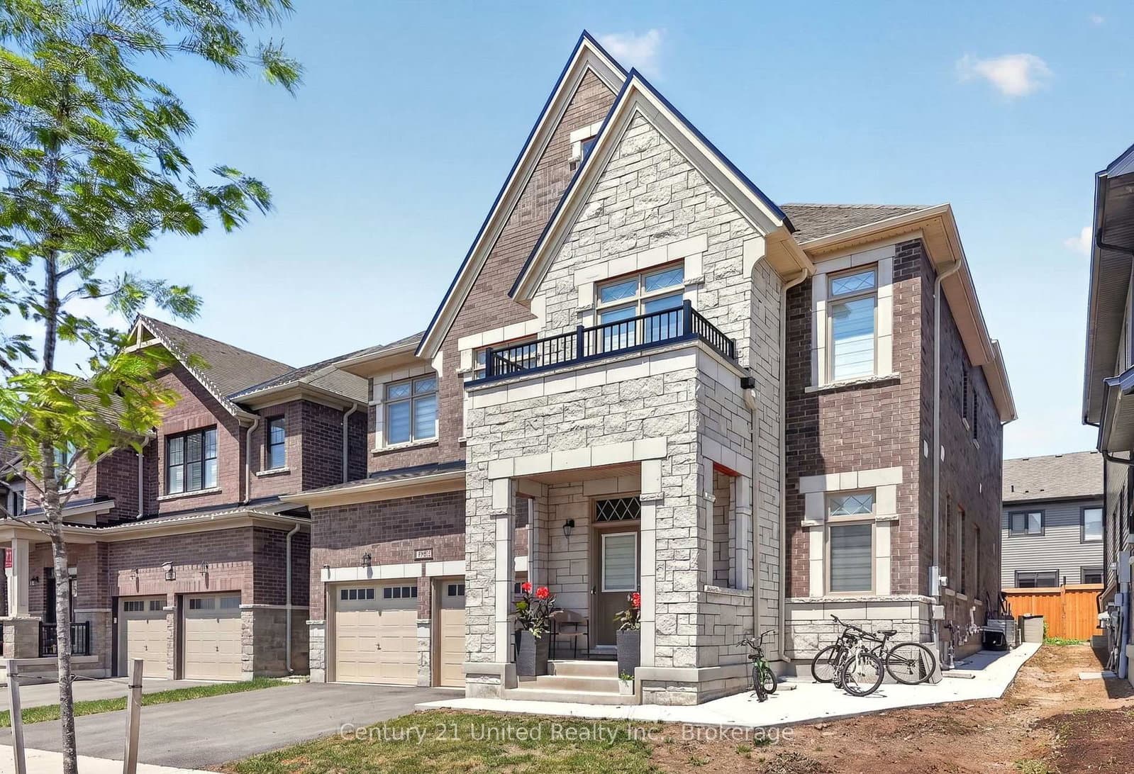 1040 Suddard Avenue, Unit 2 (lower level) thumbnail 3