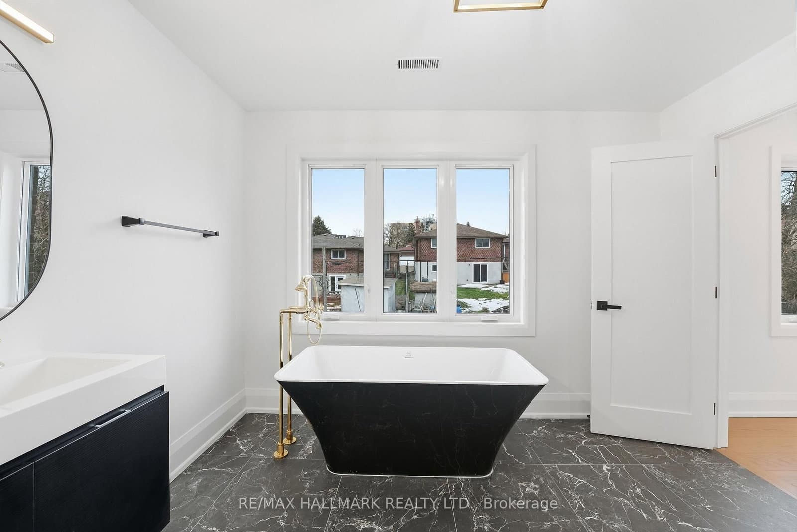 49 Greendowns Drive thumbnail 13