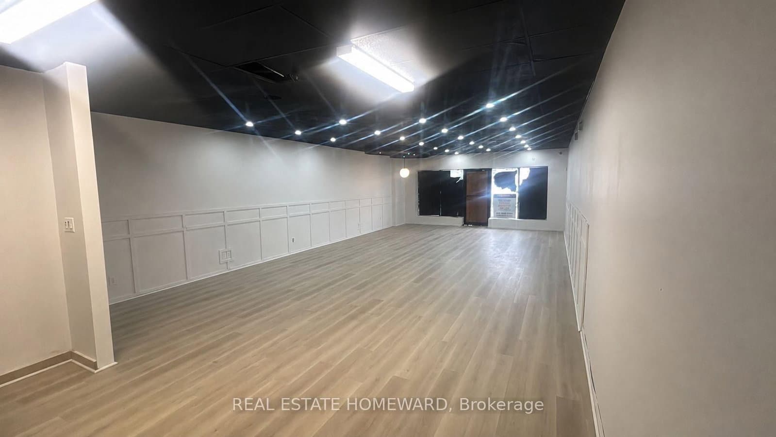 3095 Eglinton Avenue E, Unit #4 thumbnail 2