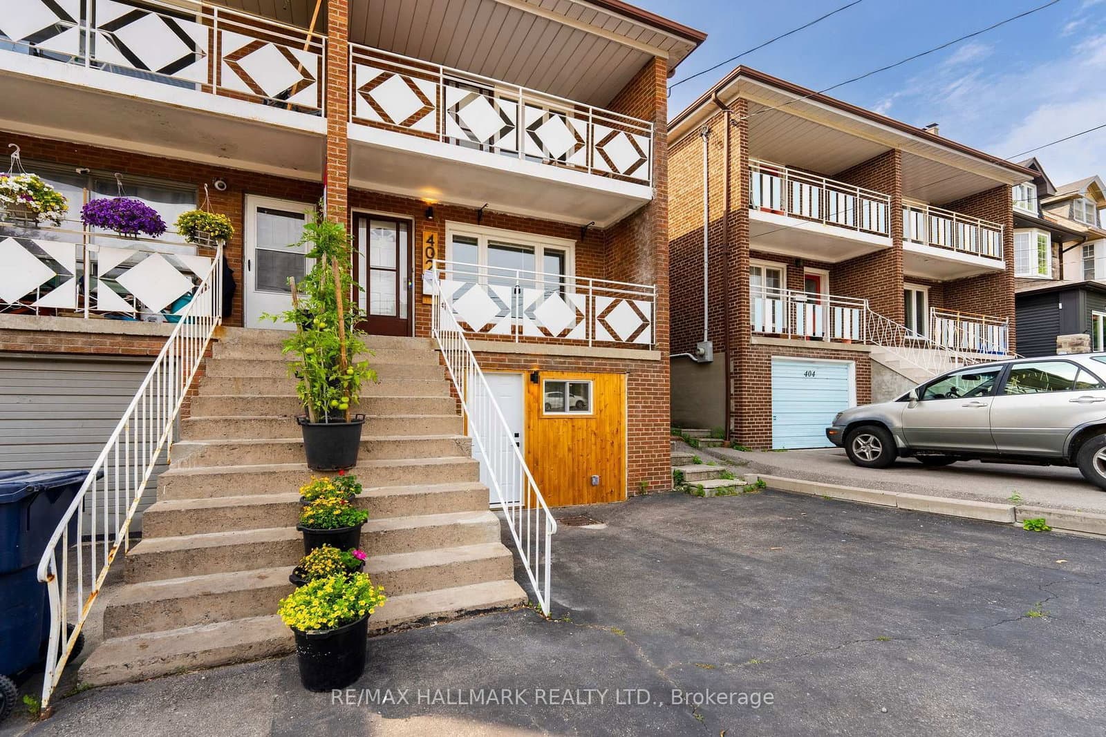 402 Kingston Road, Unit UPPER / 2ND thumbnail 4