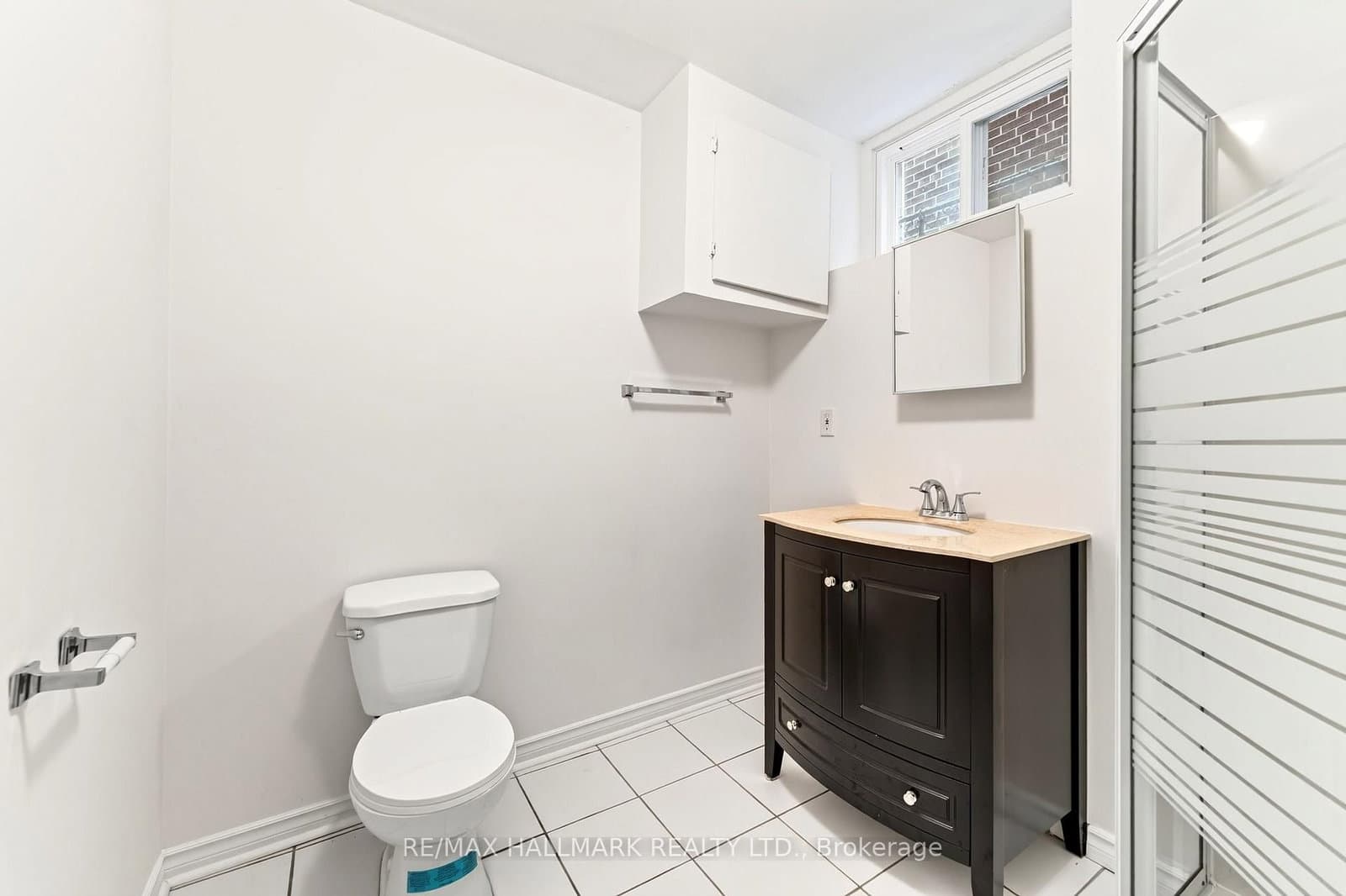 402 Kingston Road, Unit LOWER / BSMT thumbnail 15