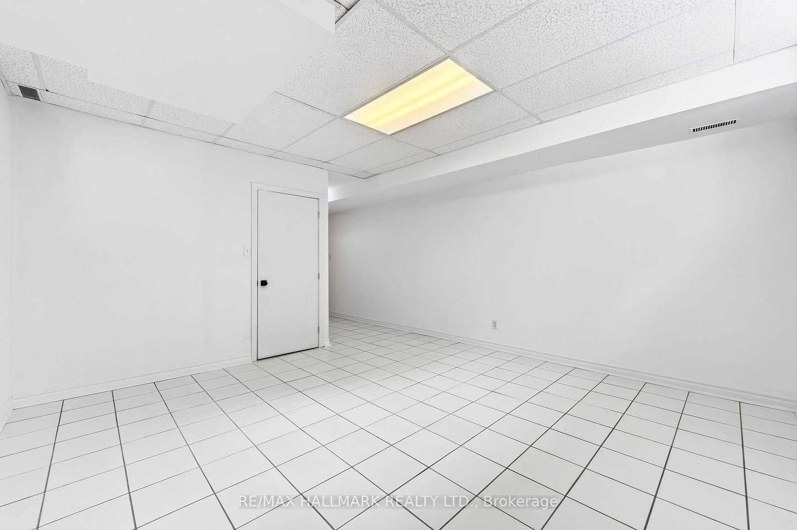402 Kingston Road, Unit LOWER / BSMT thumbnail 5