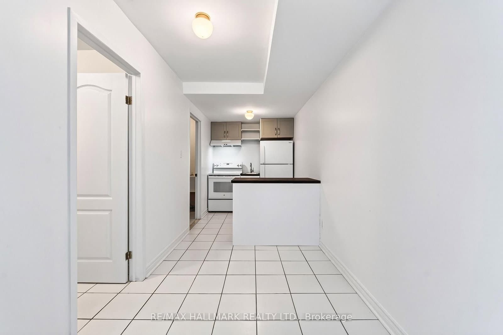 402 Kingston Road, Unit LOWER / BSMT thumbnail 8