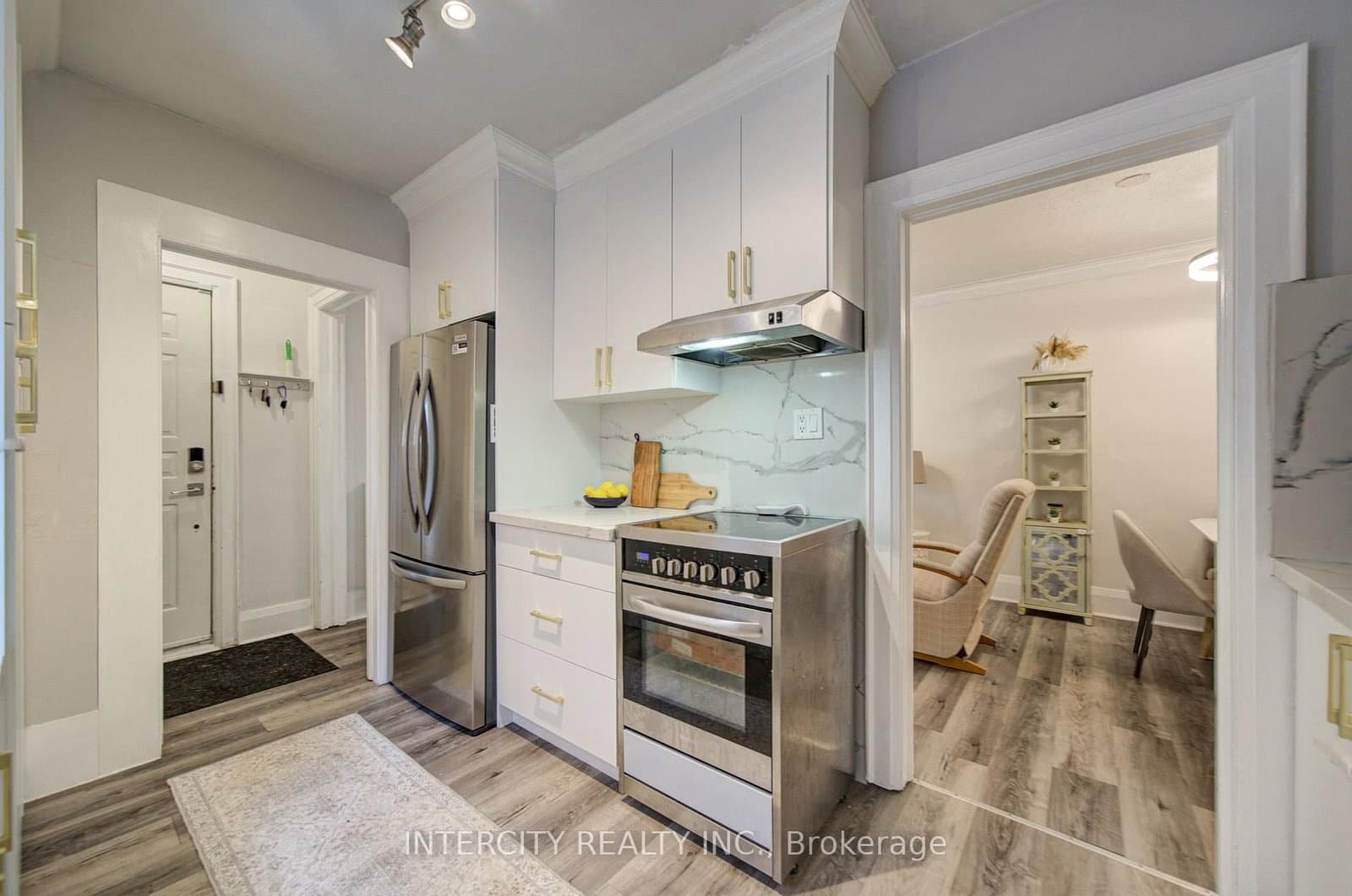 256 Blantyre Avenue thumbnail 10