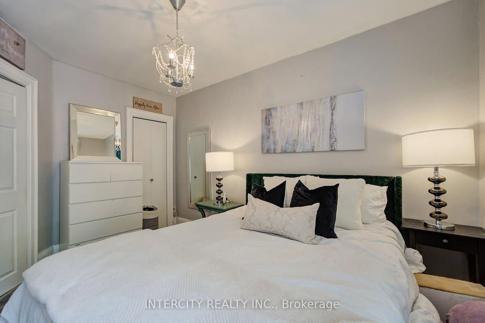 256 Blantyre Avenue thumbnail 13