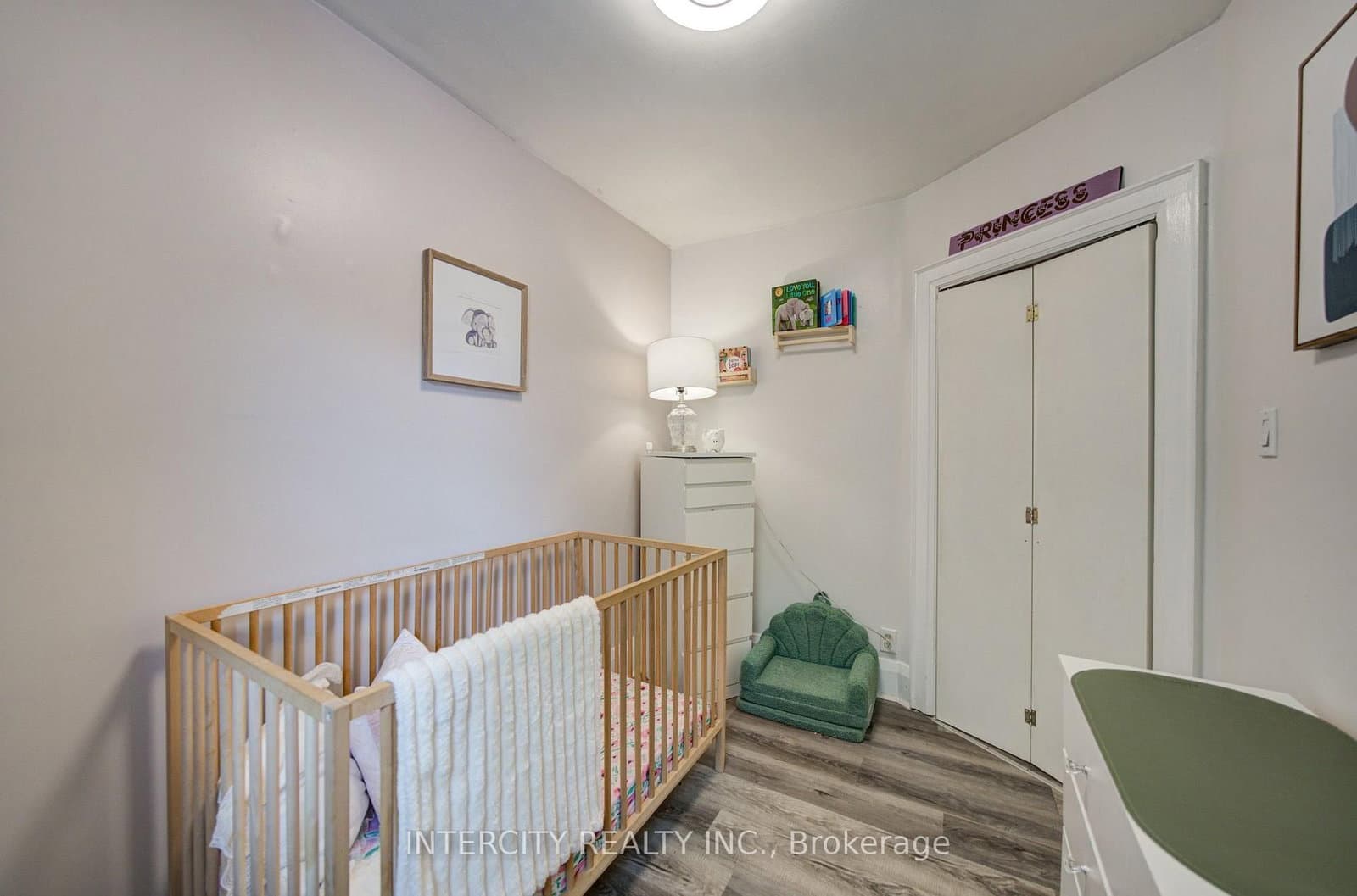 256 Blantyre Avenue thumbnail 17