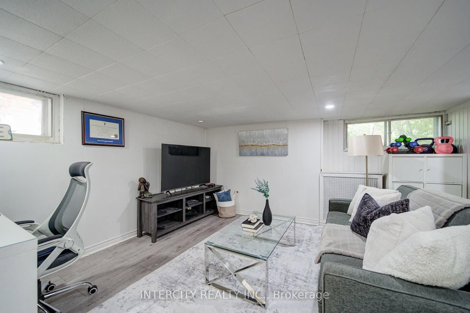 256 Blantyre Avenue thumbnail 20
