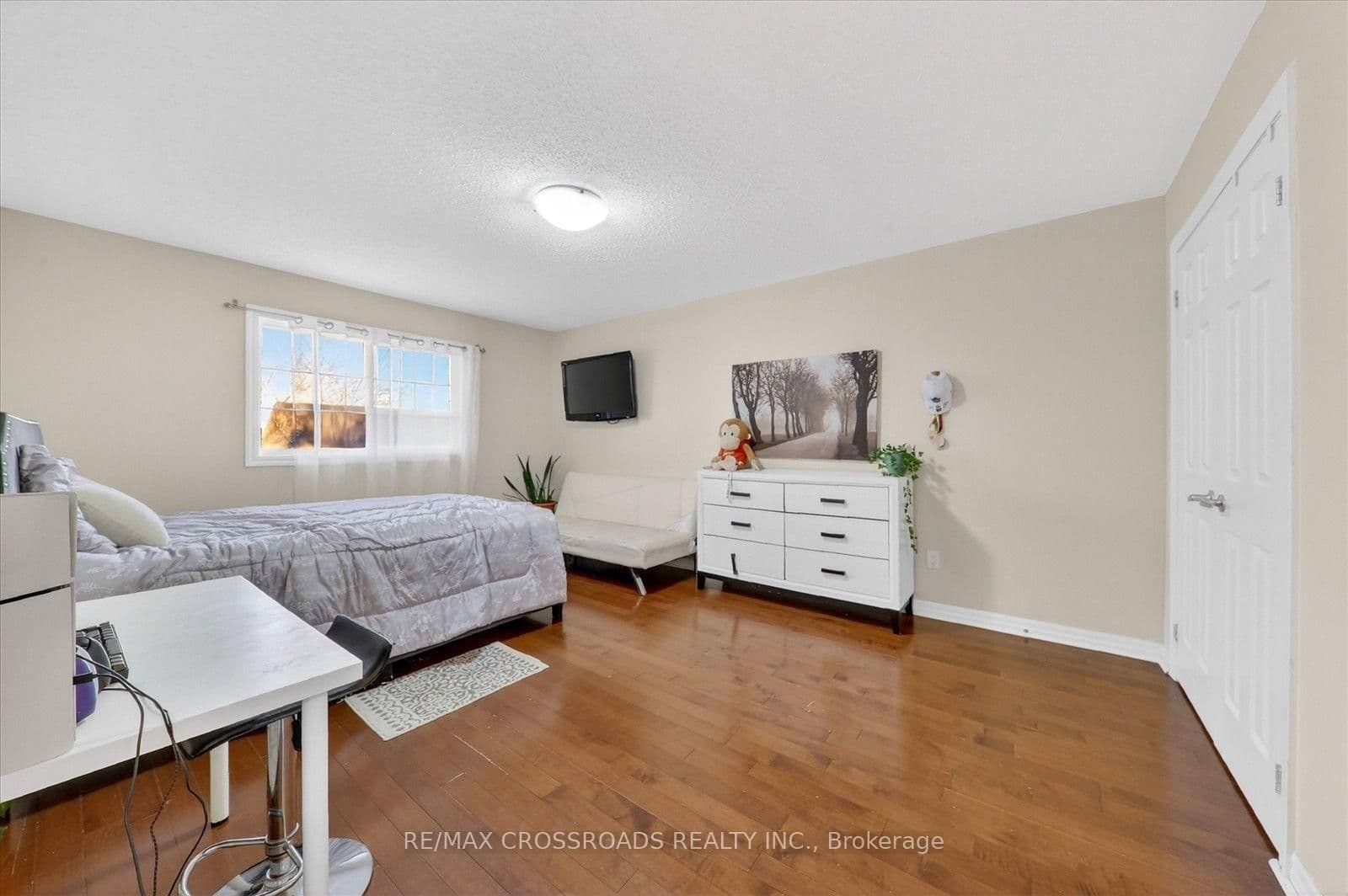 1626 Chilliwack Street thumbnail 22