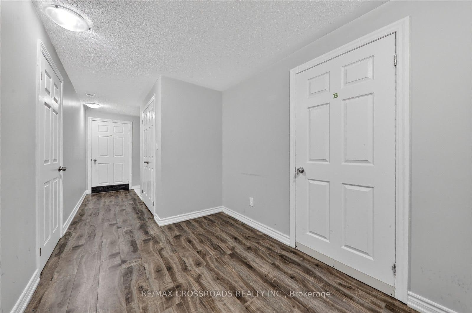 1626 Chilliwack Street thumbnail 27