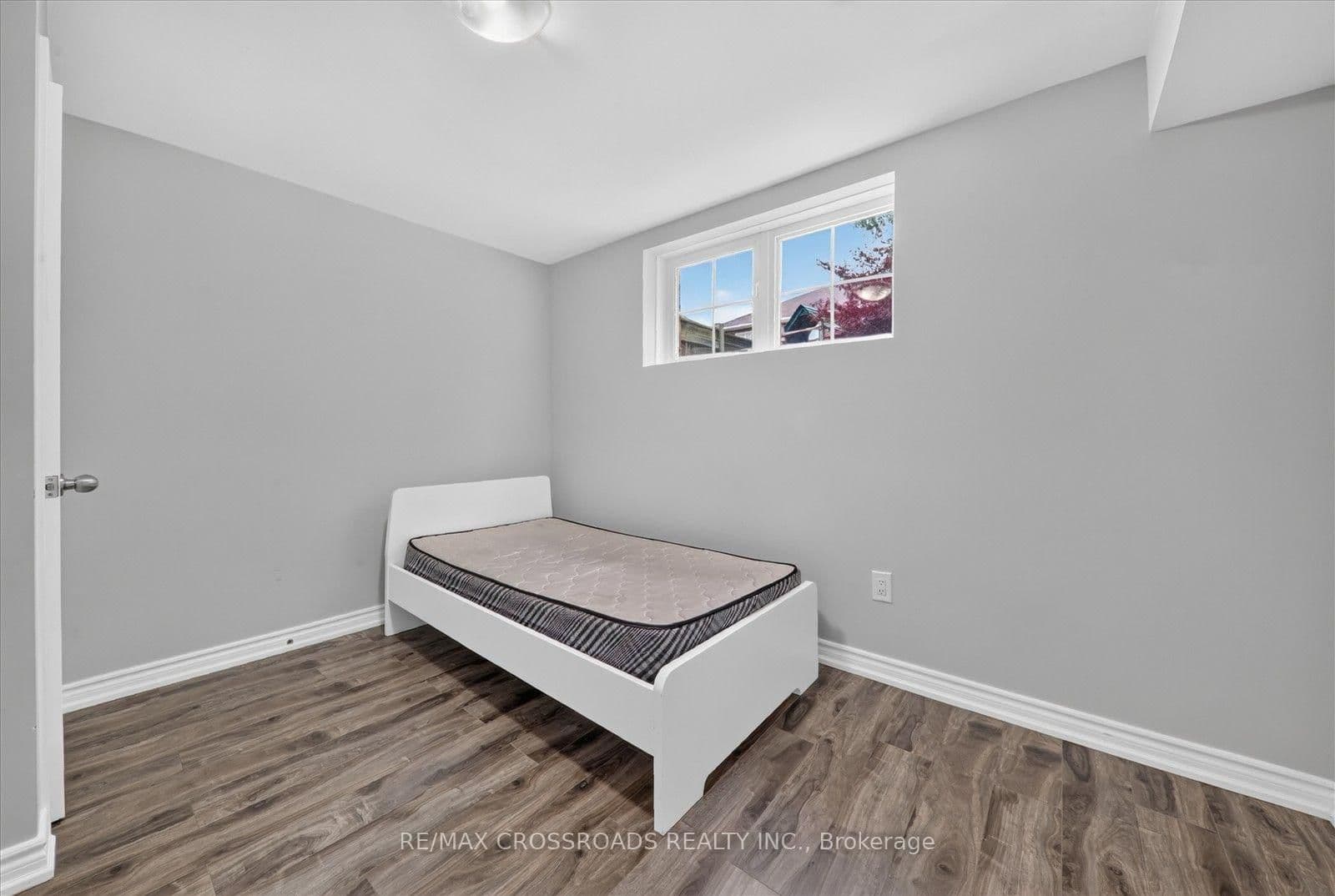 1626 Chilliwack Street thumbnail 34