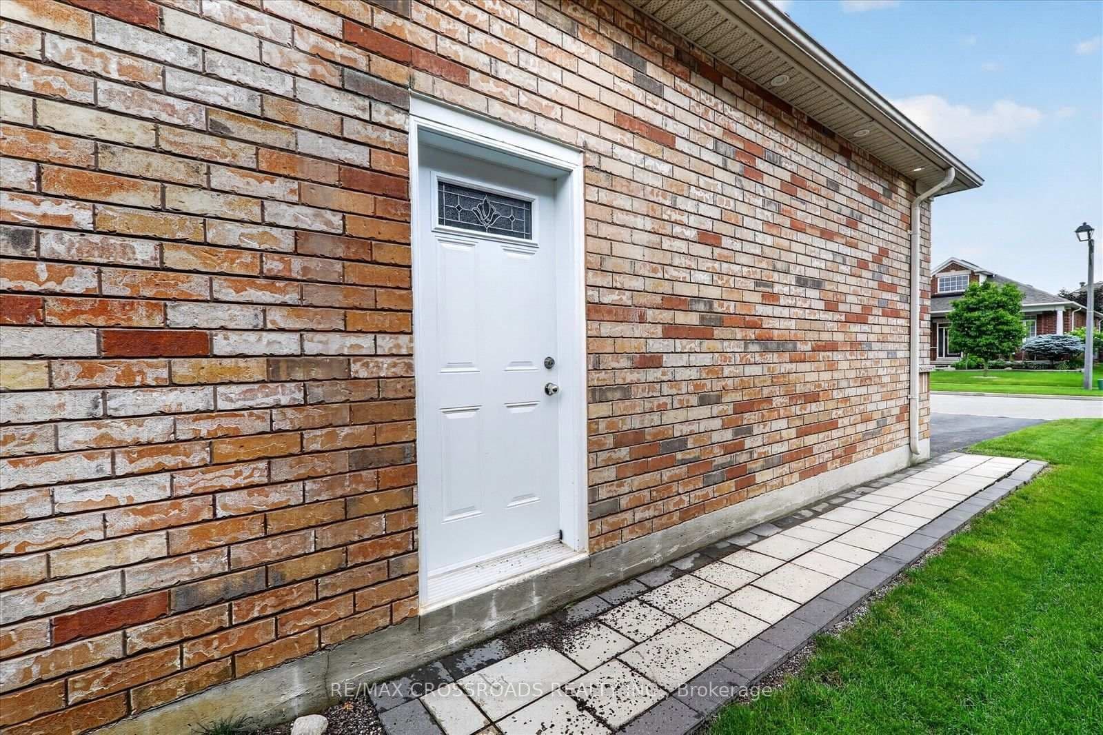 1626 Chilliwack Street thumbnail 43