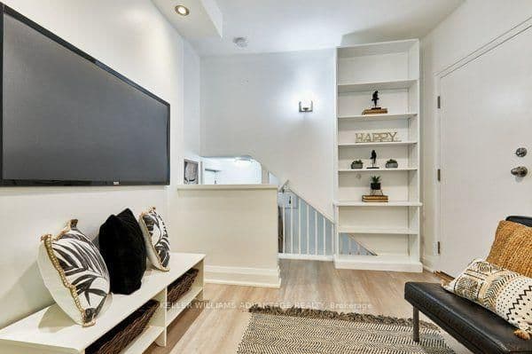 46 Elmer Avenue, Unit 1 thumbnail 5