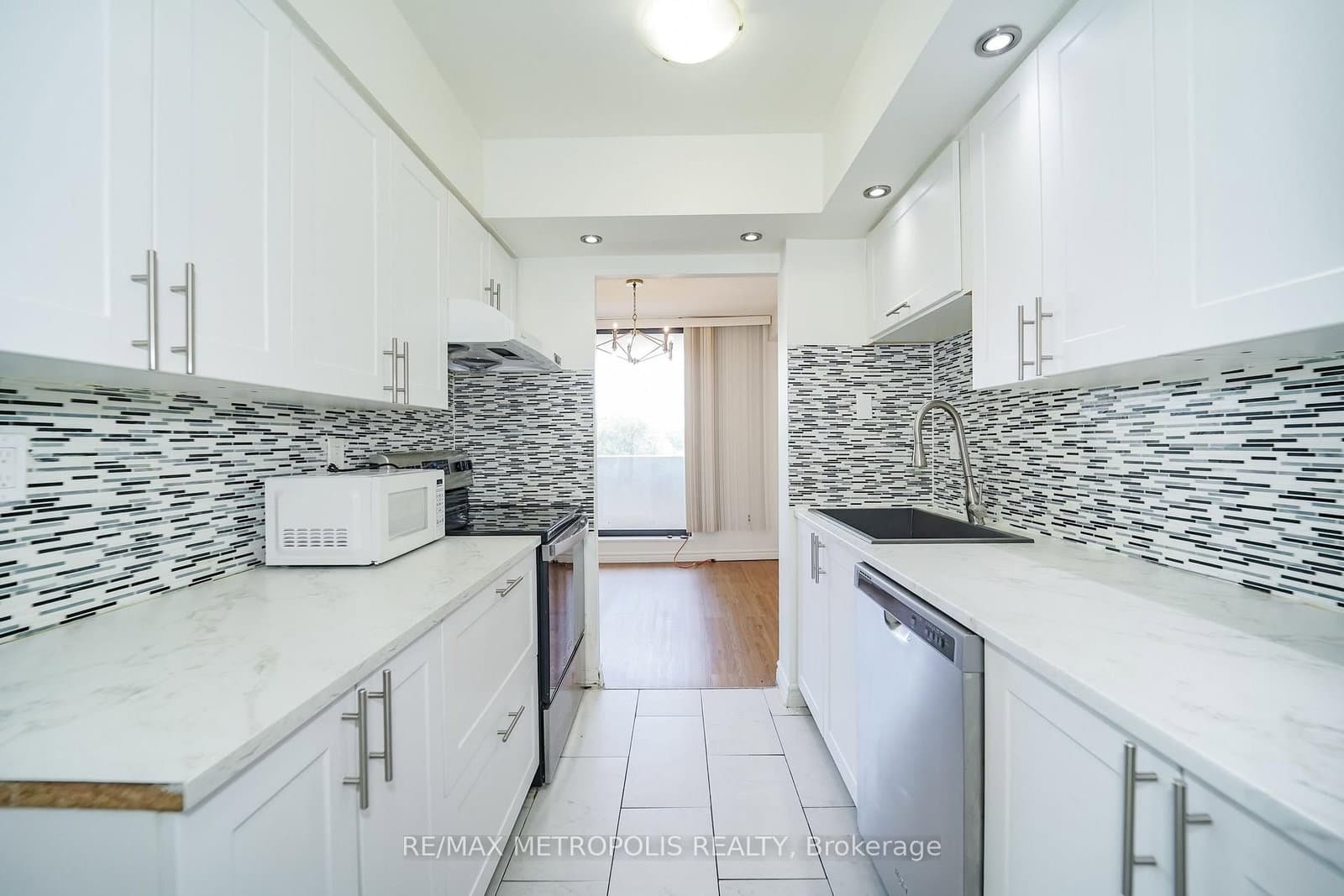 301 Prudential Drive, Unit 407 thumbnail 16