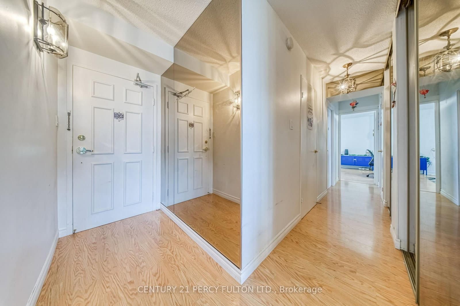 121 Ling Road, Unit 1802 thumbnail 19