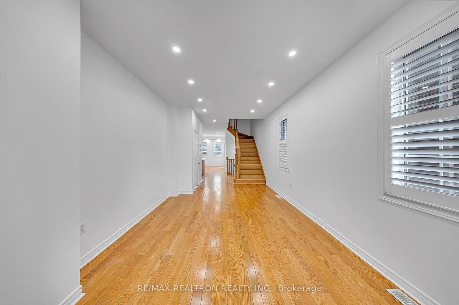 138 Angus Drive thumbnail 10